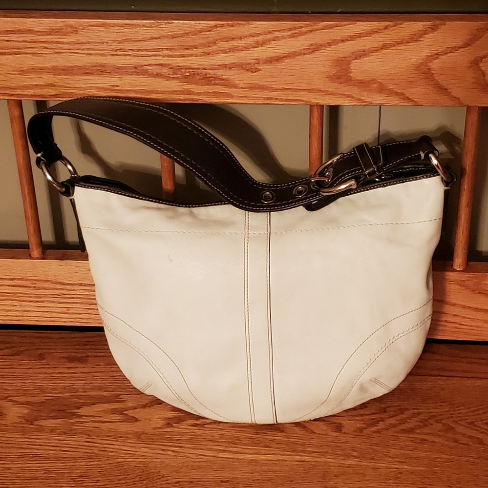 Coach Ivory Soft Leather Large Hobo Shoulder Bag - Picture 2 of 14